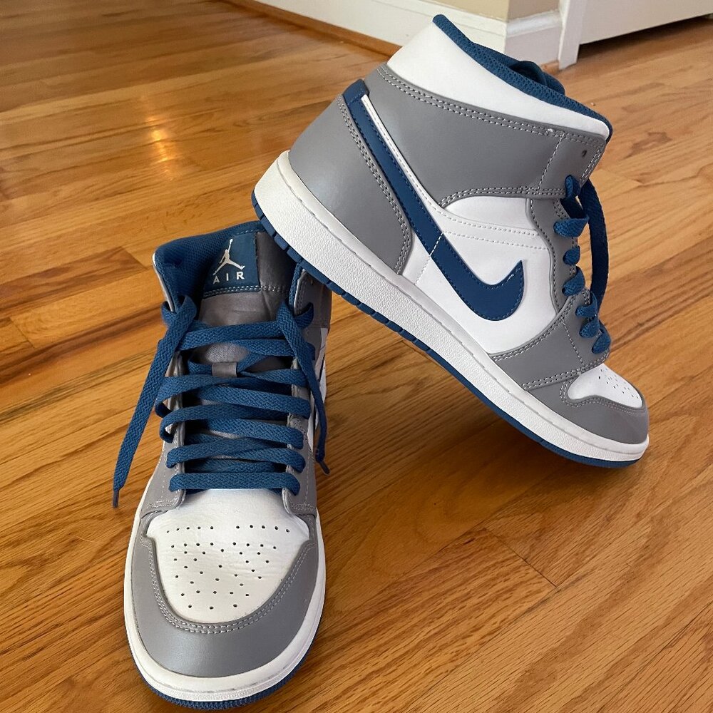 Nike Men's True Blue Mid Air Jordan 1 Mid Size 9 (Like New)